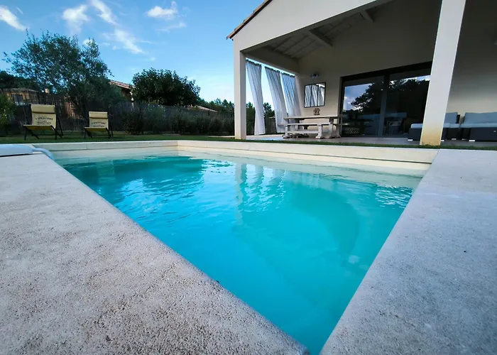 La Maison De Fontareches Avec Piscine Proche D Uzes